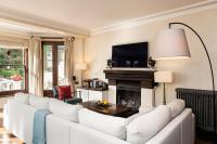 A Chelsea Retreat - 2 Bedroom with Garden and Parking - B&B London