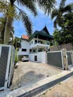 Kata Vista Luxury Modern 4BR Private Pool Villa - B&B Kata