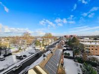 Tolstov Apartments - 1 or 3 Room Apartments with Balcony - 20 Min Messe DUS & Airport DUS - B&B Meerbusch