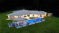 Clifton Cove - A Luxury Escape by the Beach - B&B
