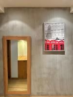 ZHome - HaiQi Garden - Four Bedroom Apartment on the Bund with Bund View - Ferienwohnung Shanghai