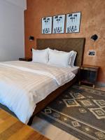 Habitación Doble con balcón (2 adultos + 1 niño)