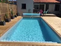 Maison pour 6 pers avec piscine à Bordeaux - Bed and Breakfast Bègles