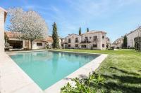 Stunning 13th Century Luxury Villa* Garden & Pool - Chambres d’hôtes Ávila