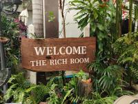 ห้องพักนครราชสีมาใกล้เซ็นทรัล The Rich Room - B&B