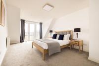 B&B Staines - Staines City Centre by Charles Hope - Bed and Breakfast Staines