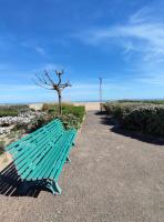 Les pieds dans l'eau aux Mers du Sud - Gruissan Les Ayguades - B&B Gruissan
