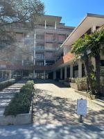 Ampio appartamento in centro con vista - terrazze, parcheggio gratuito e Wi-Fi - B&B
