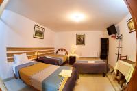 Dreibettzimmer mit eigenem Bad