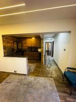 Glim Bay Ultra Lux Sea View Apartment - B&B