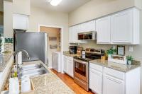 Pool and Lake Access Lovely Monkey Island Getaway - B&B Afton