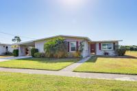 Sunny Port St Lucie Home Lanai and Golf Course View - Ferienwohnung Port Saint Lucie