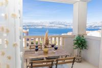 Holiday house Mila - B&B Postira