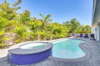 Marco Island Home with Pool and Hot Tub Near Beaches! - B&B Marco Island