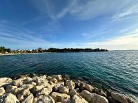 Studio Apartment near Beach Petrčane - Quiet & Central - Unit 1 - B&B Petrcane
