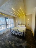 Deluxe Double Room with Side Sea View