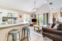 Branson Condo on Golf Course, 4 Mi to Downtown - Ferienwohnung