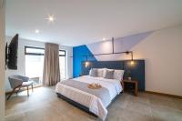 Four-Bedroom Luxury Apartment