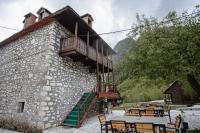 Kulla Pracja Theth - B&B Theth