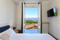 Appartamento con 2 Camere da Letto e Balcone