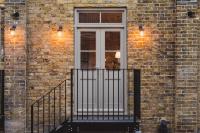 Buckingham Mews_Flint Cottage 2 - Bed and Breakfast