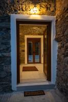 Traditional stone build country house Shale - B&B Voutás
