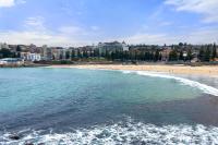 Inviting 2BR Unit with Parking near Coogee Beach - B&B Sydney