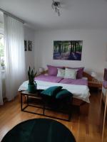 B&B Bensheim - Ferienwohnung Sartorius - Bed and Breakfast Bensheim