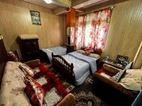 Chambre Triple avec Salle de Bains Privative