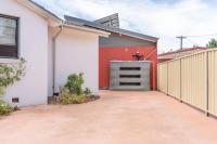 Peaceful 1BR Courtyard Unit in quiet Dickson - B&B