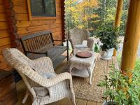 Moonlight Woods - Gardener's Log Cabin - B&B Duxbury