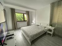Studio mit Gartenblick