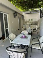 Apartman 2 Meljine - B&B