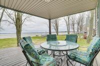 Family-Friendly Houghton Lake House: Steps to Lake - B&B Houghton Lake