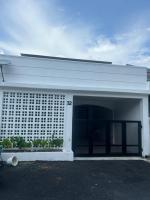 B&B Sepang - RUMAH MAWAR by IMPIAN HOMESTAY KLIA-SALAK TINGGI-NILAI - Bed and Breakfast Sepang