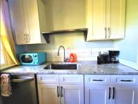 King bed and Queen Sofa bed / room TV Wifi - B&B Decatur