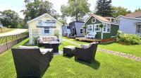 B&B Muskegon - Tiny Digs Lakeshore - Tiny House Lodging - Bed and Breakfast Muskegon