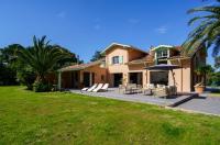 Villa La Conciergerie à Biarritz, avec Fronton pour Pelote Basque, Boulodrome, Bar-Comptoir - B&B