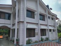 B&B Madikeri - White bungalow - Bed and Breakfast Madikeri