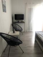 Appartamento con 2 Camere da Letto e Vista Mare
