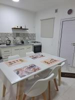 Las Magnolias Departamentos - Bed and Breakfast Trenque Lauquen