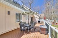 Spacious Retreat 7 Mi to Tobyhanna State Park! - B&B