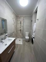 Sweet 1-bedroom penthouse in the heart of it all - Chambres d'hôtes Gzira