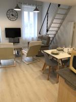 jolie maison de bourg - B&B