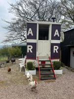 Rhodes To Serenity - Showmans Van - B&B