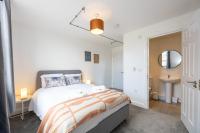 Apartment For Two Near Bolton Train Station - B&B Bolton