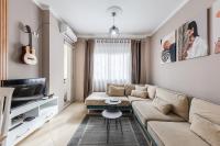 B&B Tirana - Kondo Stays - Digital Nomad Apartment - Bed and Breakfast Tirana