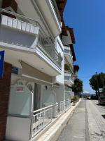 Levanta Apartment - B&B Asproválta