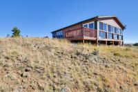 Tranquil Cabin Getaway with Panoramic Mtn View! - B&B