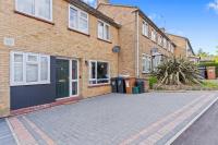3 BR 5 min walk from Hertfordshire University in Hatfield - Ferienwohnung Hatfield